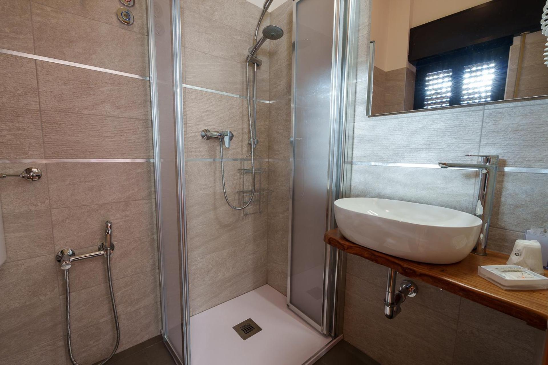 Hotel Park Oasi Арта-Терме Экстерьер фото
